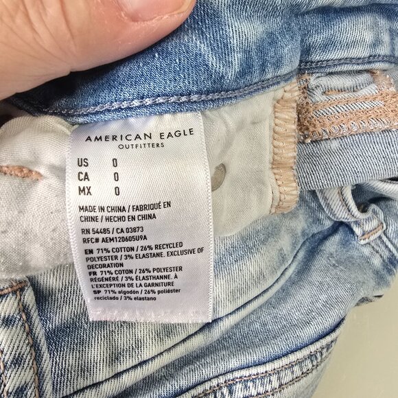 American Eagle Jean Shorts Next Level Stretch Light Wash Size 0 Distressed - Picture 9 of 9